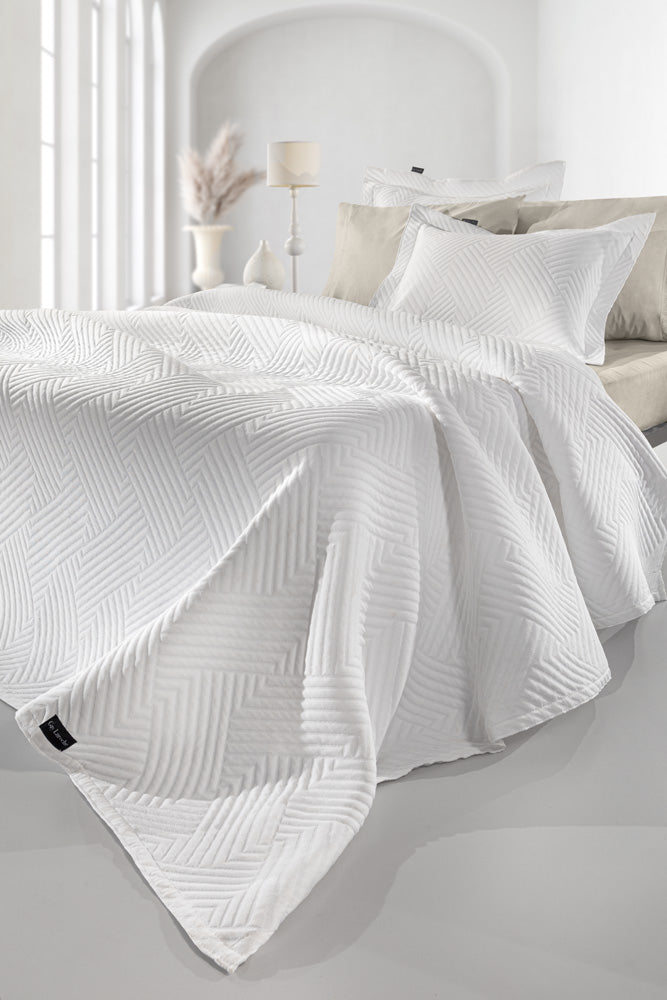 Bedspread Lupo White 245X260