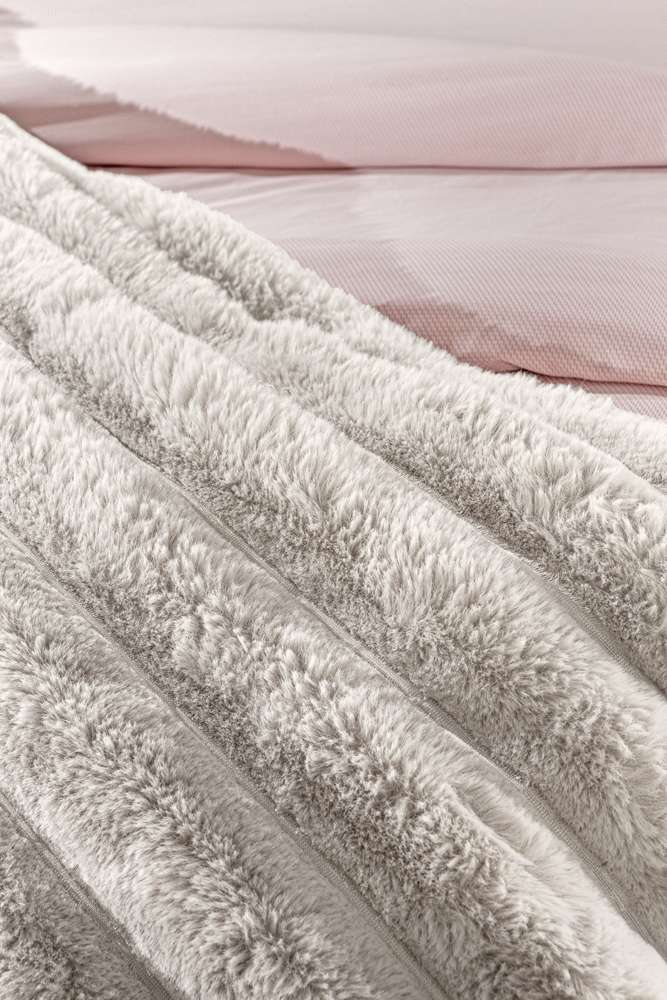 Blanket St.Moritz Ivory 240X260