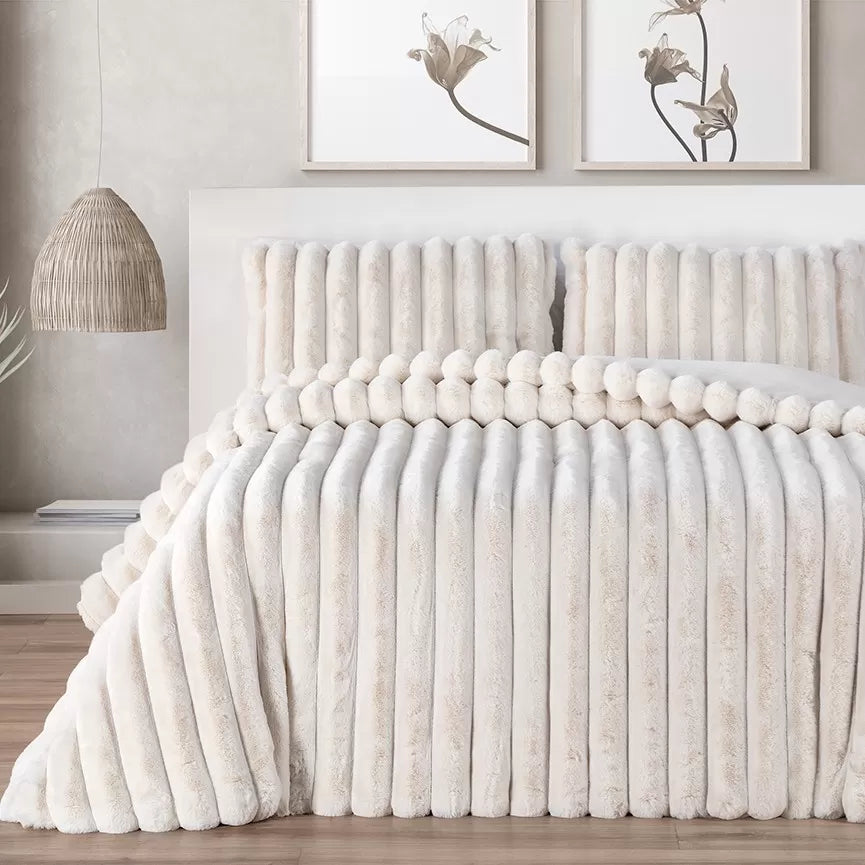 White Dune Comforter Lotus