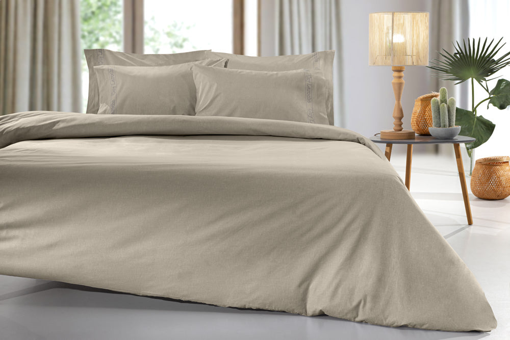 Quilt Cover Color Plus Taupe 225X245 Set With Fitted Sheet 160X200 and 2 Pillowcases
